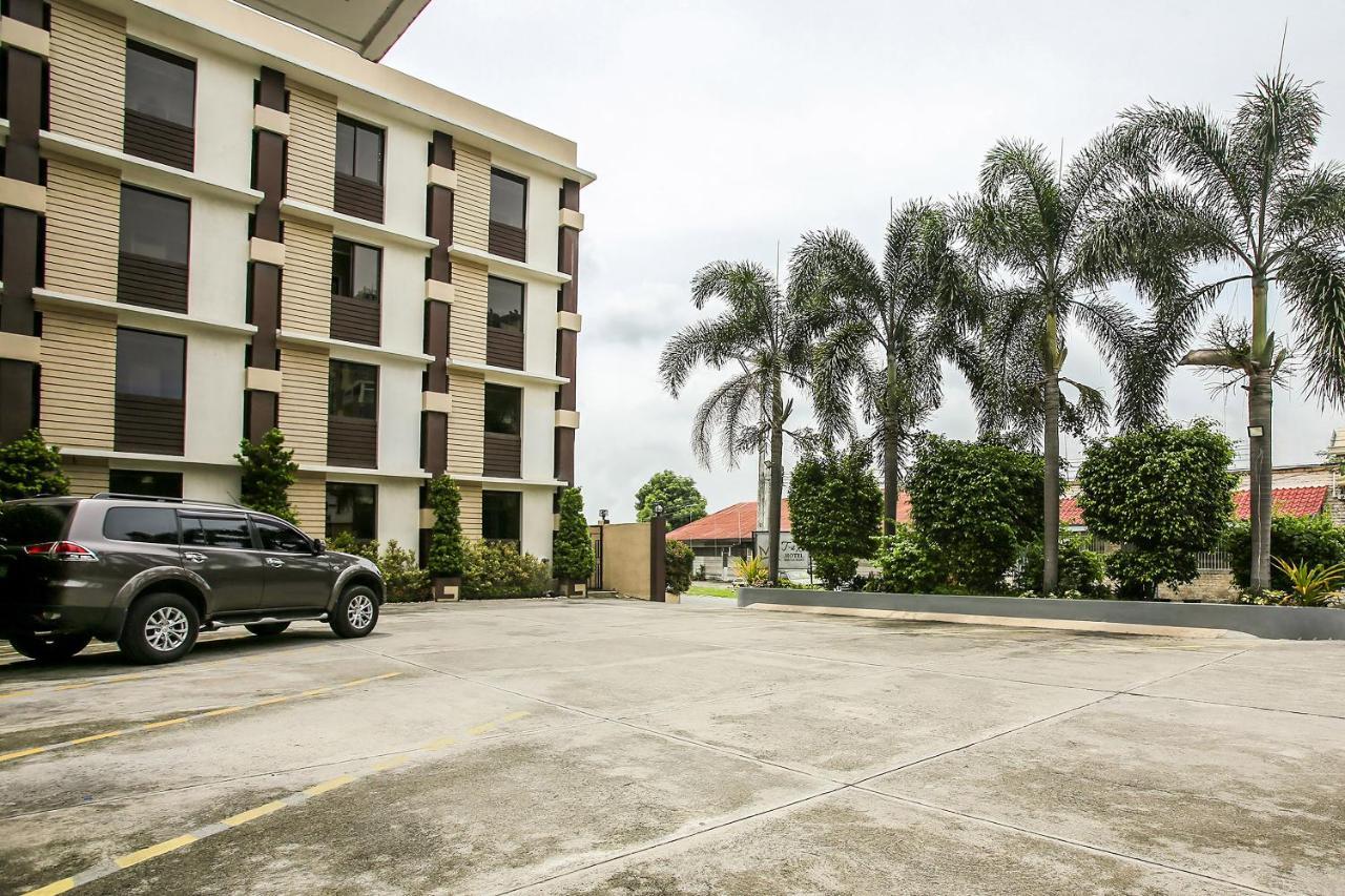 Super Oyo Capital O 786 Kwe Hotel And Resort Angeles Buitenkant foto