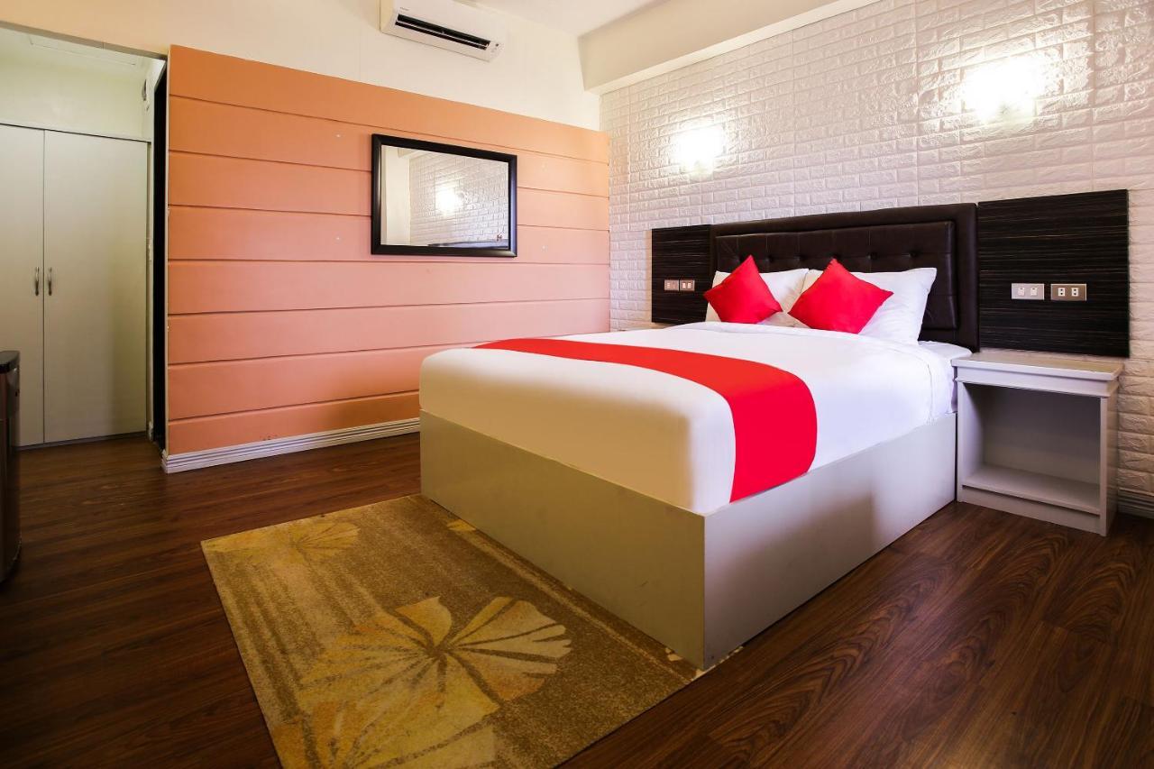 Super Oyo Capital O 786 Kwe Hotel And Resort Angeles Buitenkant foto